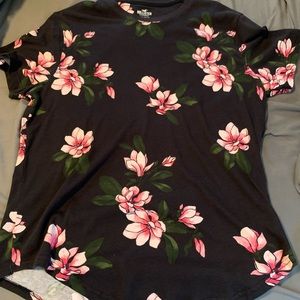 Holister curved hem t shirt